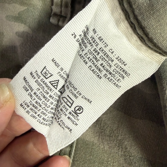 Anthropologie Camo Mavis Cargo Pants Size 31 - Picture 5 of 7